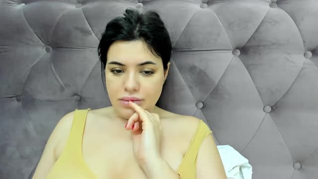 Gallery image thumbnail from Aeena's myfreecams stream on, 01/06/2023, 23:14 image 17 of 20