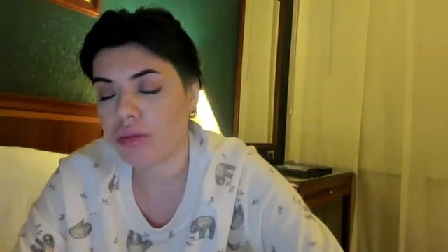 Gallery image thumbnail from Aeena's myfreecams stream on, 02/06/2023, 21:43 image 6 of 20