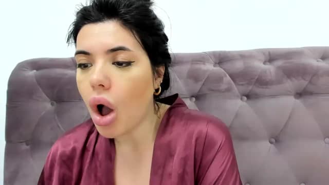 Gallery image thumbnail from Aeena's myfreecams stream on, 02/09/2023, 23:01 image 10 of 20