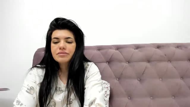 Gallery image thumbnail from Aeena's myfreecams stream on, 12/01/2023, 23:07 image 2 of 20