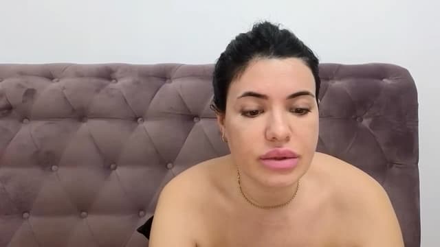 Gallery image thumbnail from Aeena's myfreecams stream on, 03/18/2024, 22:44 image 16 of 20