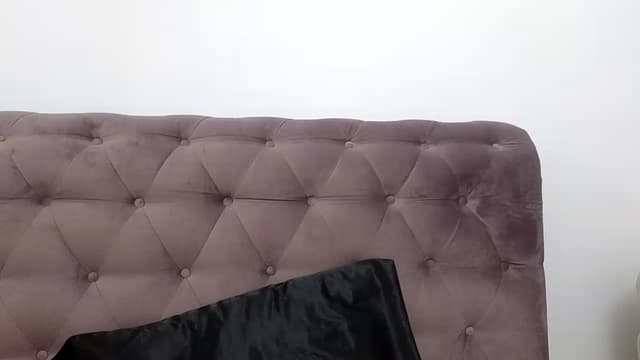 Gallery image thumbnail from Aeena's myfreecams stream on, 03/18/2024, 22:44 image 4 of 20