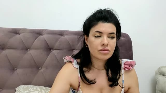 Gallery image thumbnail from Aeena's myfreecams stream on, 04/01/2024, 22:29 image 5 of 20