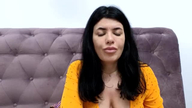 Gallery image thumbnail from Aeena's myfreecams stream on, 04/17/2024, 22:31 image 4 of 20