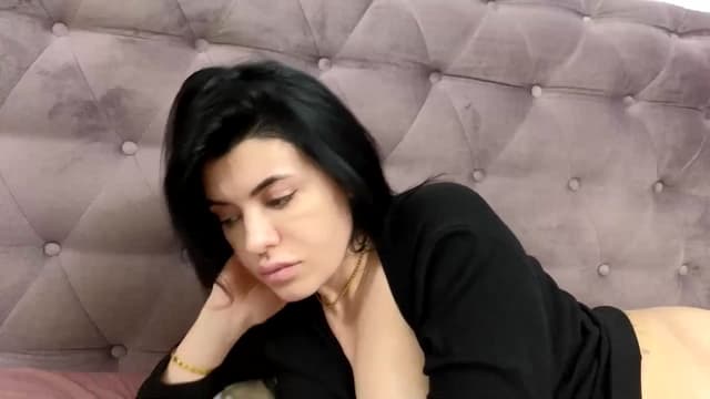 Gallery image thumbnail from Aeena's myfreecams stream on, 04/21/2024, 23:13 image 19 of 20