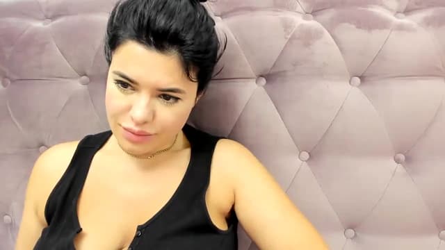 Gallery image thumbnail from Aeena's myfreecams stream on, 09/29/2024, 23:05 image 15 of 20
