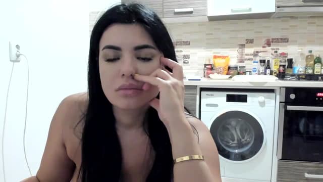 Gallery image thumbnail from Aeena's myfreecams stream on, 11/19/2024, 22:59 image 7 of 20