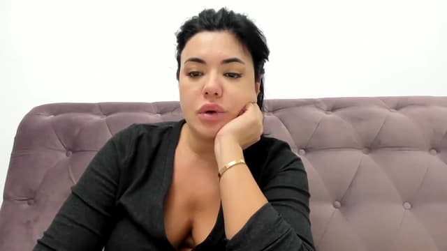 Gallery image thumbnail from Aeena's myfreecams stream on, 12/28/2024, 23:06 image 5 of 20