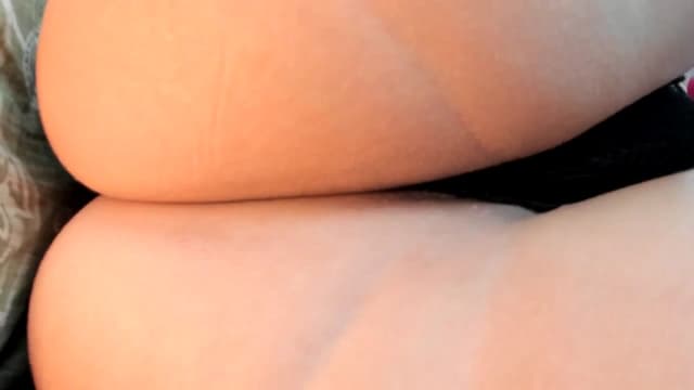 Gallery image thumbnail from Aeena's myfreecams stream on, 02/21/2025, 22:01 image 4 of 20