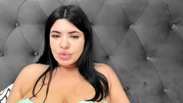 Gallery image thumbnail from Aeena's myfreecams stream on, 04/04/2025, 21:53 image 11 of 20