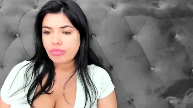 Gallery image thumbnail from Aeena's myfreecams stream on, 04/28/2025, 21:45 image 14 of 20