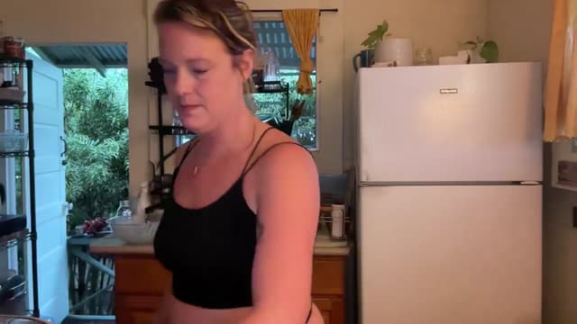 Gallery image thumbnail from Ailia's myfreecams stream on, 11/22/2024, 04:23 image 14 of 20