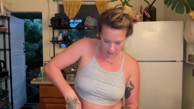 Gallery image thumbnail from Ailia's myfreecams stream on, 11/30/2024, 04:05 image 8 of 20