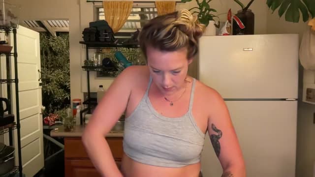 Gallery image thumbnail from Ailia's myfreecams stream on, 11/30/2024, 04:30 image 1 of 20