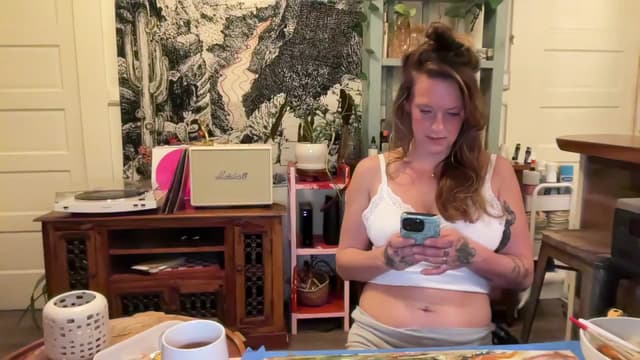 Gallery image thumbnail from Ailia's myfreecams stream on, 03/28/2025, 07:23 image 13 of 20