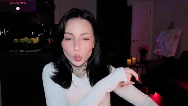 Gallery image thumbnail from Alice's myfreecams stream on, 01/02/2026, 06:32 image 6 of 20