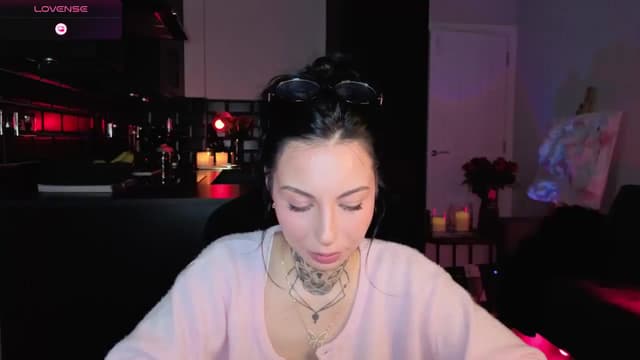 Gallery image thumbnail from Alice's myfreecams stream on, 01/26/2026, 24:00 image 12 of 20