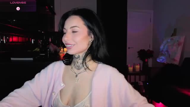Gallery image thumbnail from Alice's myfreecams stream on, 01/26/2026, 03:29 image 3 of 20