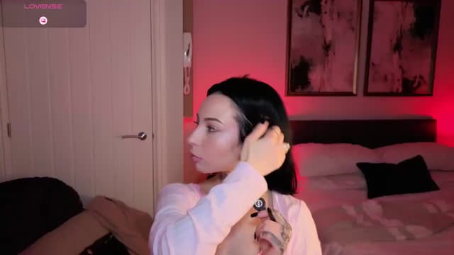 Gallery image thumbnail from Alice's myfreecams stream on, 02/16/2026, 08:07 image 3 of 20