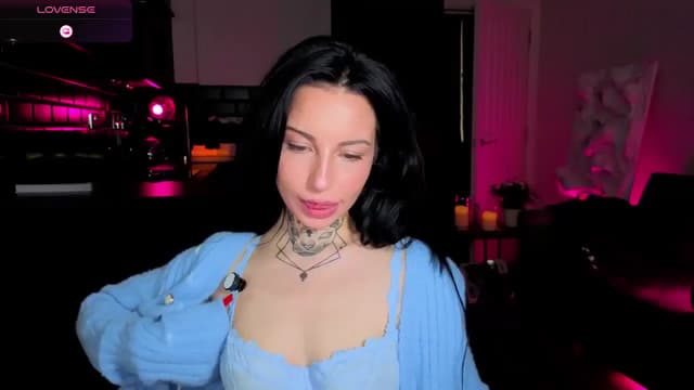 Gallery image thumbnail from Alice's myfreecams stream on, 04/07/2026, 07:49 image 1 of 20