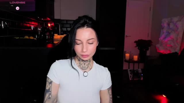 Gallery image thumbnail from Alice's myfreecams stream on, 04/25/2026, 09:31 image 16 of 20