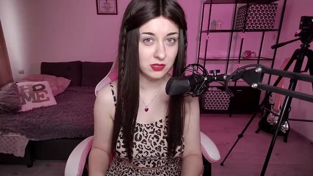 Gallery image thumbnail from Alora's myfreecams stream on, 07/16/2024, 17:08 image 4 of 20