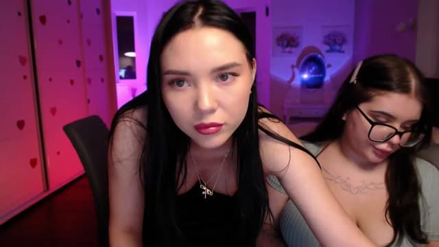 Gallery image thumbnail from Aluvi's myfreecams stream on, 08/20/2025, 11:46 image 10 of 20