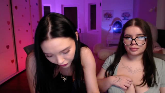 Gallery image thumbnail from Aluvi's myfreecams stream on, 08/20/2025, 11:46 image 13 of 20