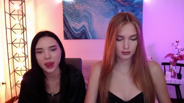 Gallery image thumbnail from Aluvi's myfreecams stream on, 08/26/2025, 15:17 image 19 of 20