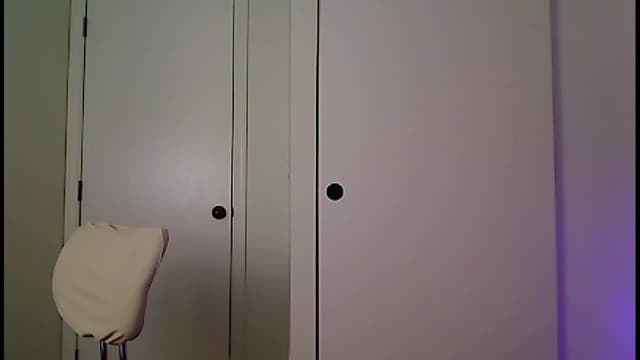 Gallery image thumbnail from Amiri's myfreecams stream on, 12/15/2022, 04:54 image 10 of 20
