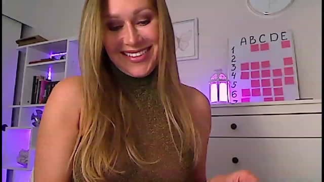 Gallery image thumbnail from Amiri's myfreecams stream on, 03/06/2023, 05:06 image 13 of 20