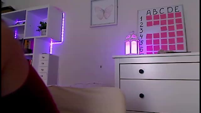 Gallery image thumbnail from Amiri's myfreecams stream on, 03/09/2023, 04:09 image 3 of 20