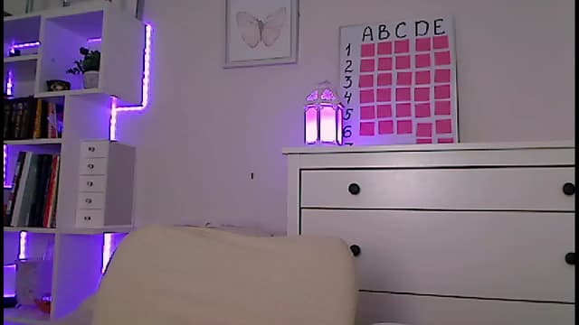 Gallery image thumbnail from Amiri's myfreecams stream on, 06/08/2023, 02:20 image 17 of 20