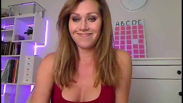 Gallery image thumbnail from Amiri's myfreecams stream on, 09/24/2023, 02:18 image 4 of 20