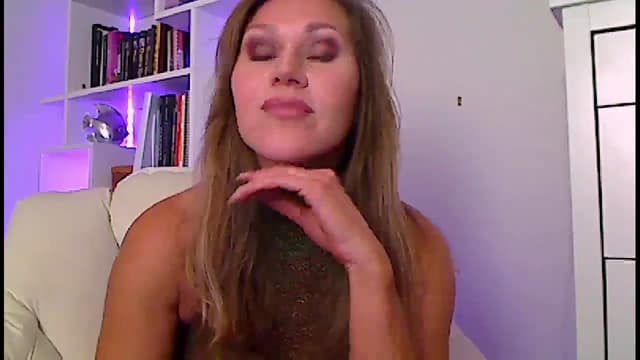 Gallery image thumbnail from Amiri's myfreecams stream on, 10/14/2023, 04:06 image 19 of 20