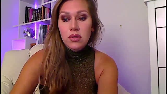 Gallery image thumbnail from Amiri's myfreecams stream on, 10/14/2023, 04:06 image 10 of 20