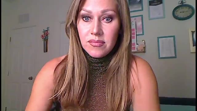 Gallery image thumbnail from Amiri's myfreecams stream on, 10/19/2023, 03:17 image 17 of 20