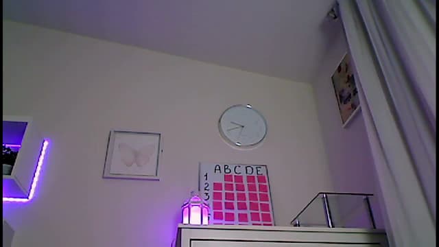 Gallery image thumbnail from Amiri's myfreecams stream on, 11/13/2023, 03:53 image 16 of 20