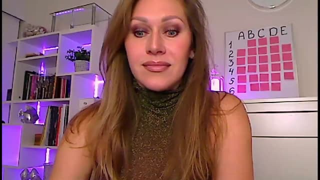 Gallery image thumbnail from Amiri's myfreecams stream on, 12/28/2023, 04:30 image 1 of 20