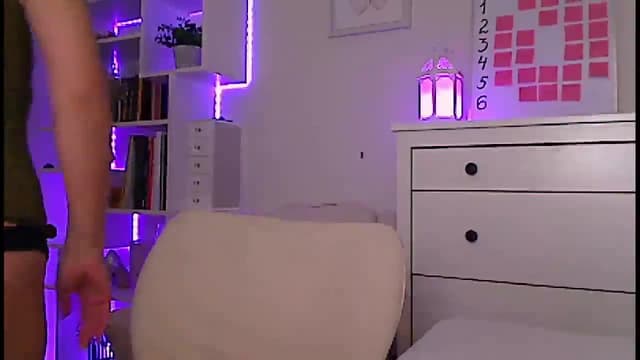 Gallery image thumbnail from Amiri's myfreecams stream on, 12/28/2023, 05:21 image 11 of 20