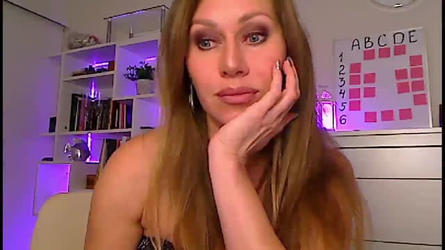 Gallery image thumbnail from Amiri's myfreecams stream on, 12/31/2023, 07:32 image 12 of 20