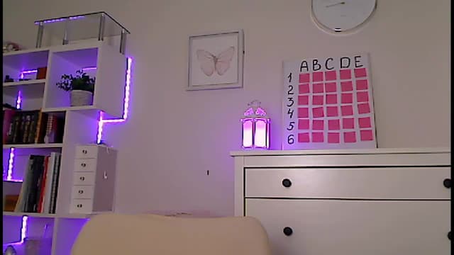 Gallery image thumbnail from Amiri's myfreecams stream on, 03/04/2024, 04:47 image 8 of 20