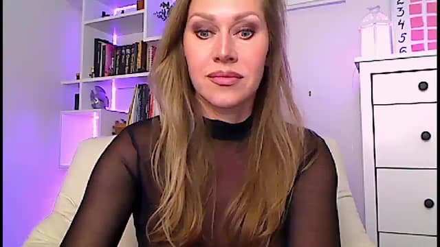 Gallery image thumbnail from Amiri's myfreecams stream on, 03/09/2024, 04:20 image 7 of 20