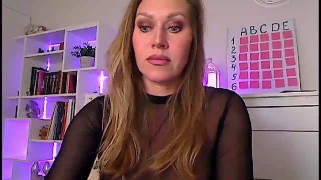 Gallery image thumbnail from Amiri's myfreecams stream on, 03/09/2024, 04:20 image 20 of 20