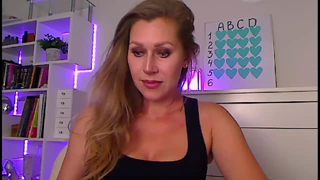 Gallery image thumbnail from Amiri's myfreecams stream on, 06/13/2024, 04:15 image 13 of 20