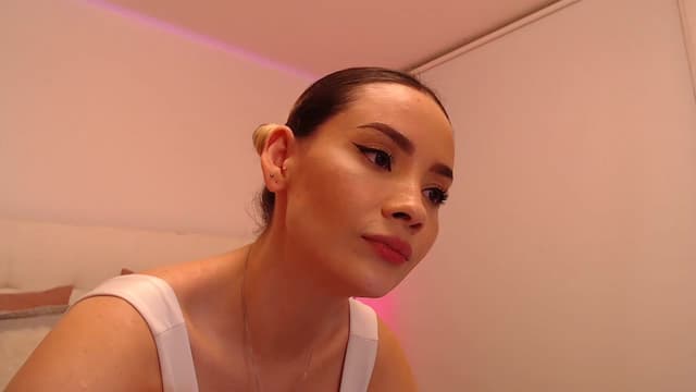 Gallery image thumbnail from AmyLi's myfreecams stream on, 04/29/2023, 06:39 image 1 of 20