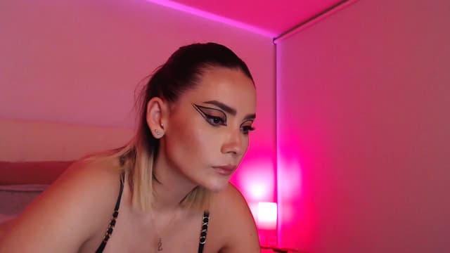 Gallery image thumbnail from AmyLi's myfreecams stream on, 05/01/2023, 06:44 image 14 of 20