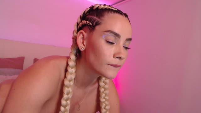 Gallery image thumbnail from AmyLi's myfreecams stream on, 05/14/2023, 07:47 image 8 of 20