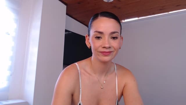 Gallery image thumbnail from AmyLi's myfreecams stream on, 08/21/2024, 17:17 image 3 of 20