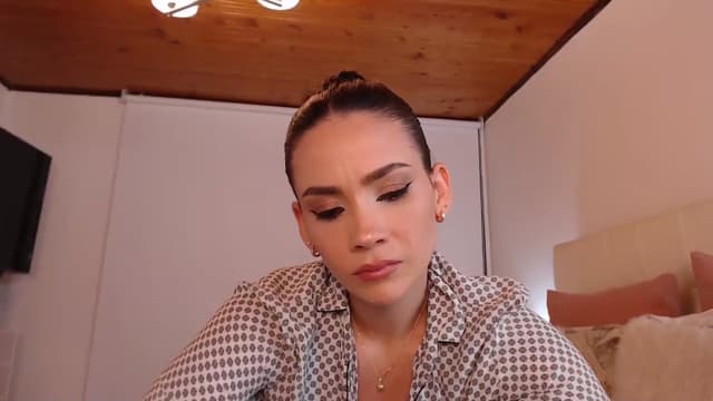 Gallery image thumbnail from AmyLi's myfreecams stream on, 10/16/2024, 05:17 image 17 of 20